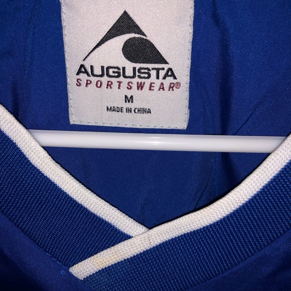 windbreaker type pull over - Picture 2 of 3